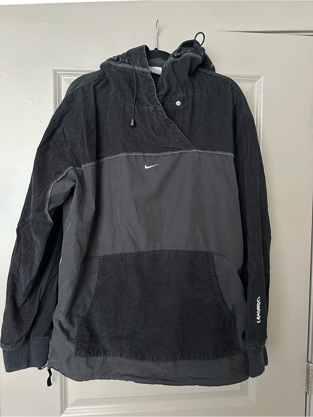 Vintage Nike Tempo Black Pullover Windbreaker with Hood